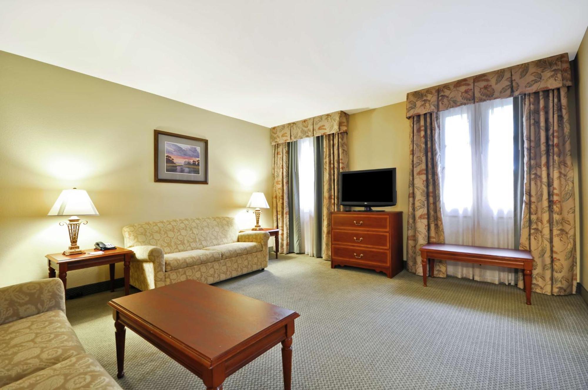 Hampton Inn Charleston-Historic District Экстерьер фото