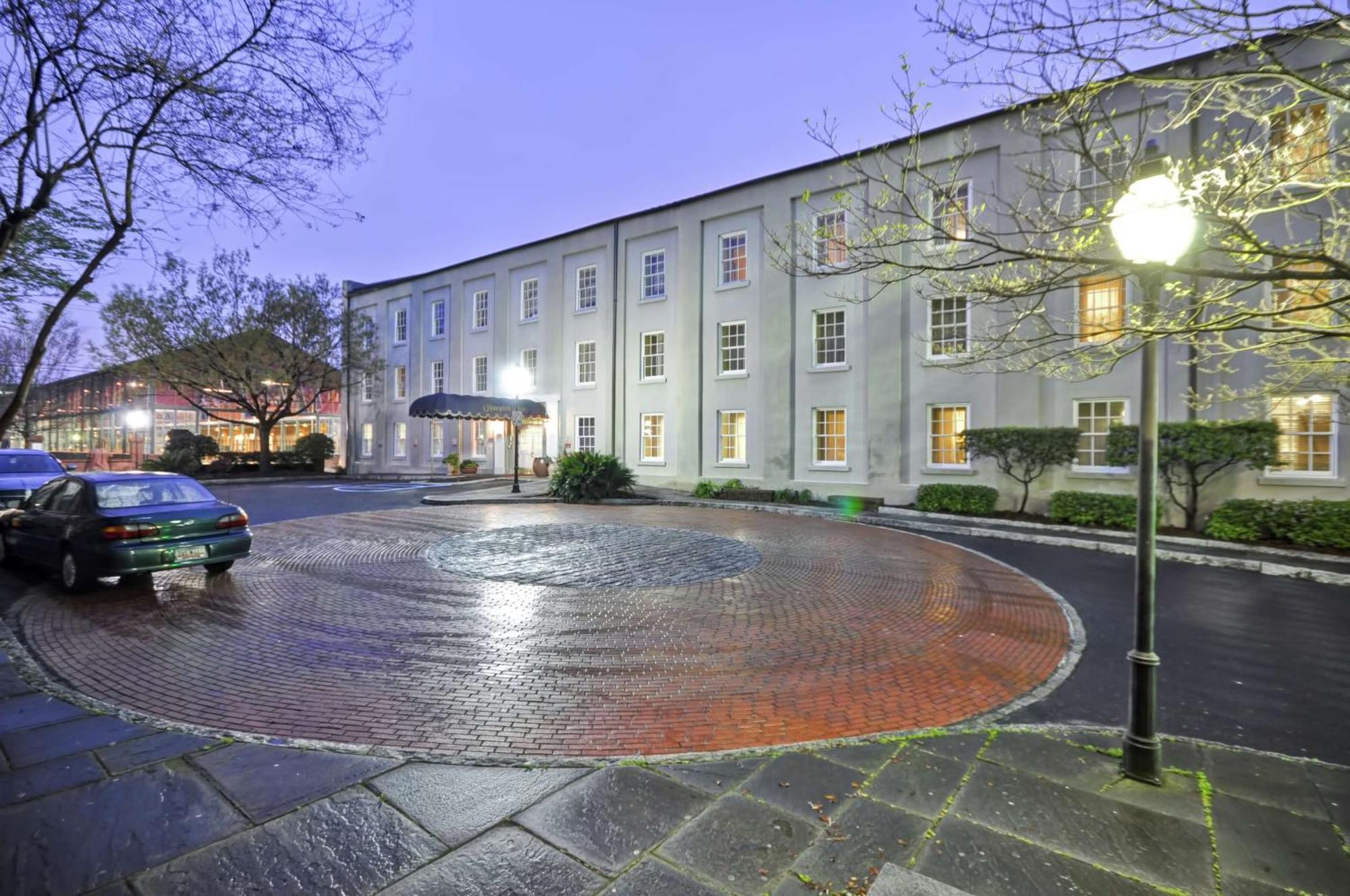 Hampton Inn Charleston-Historic District Экстерьер фото