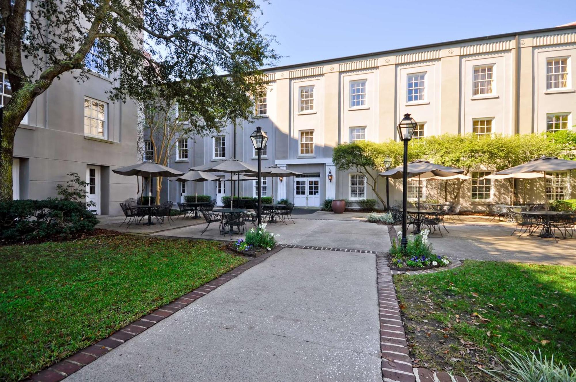 Hampton Inn Charleston-Historic District Экстерьер фото