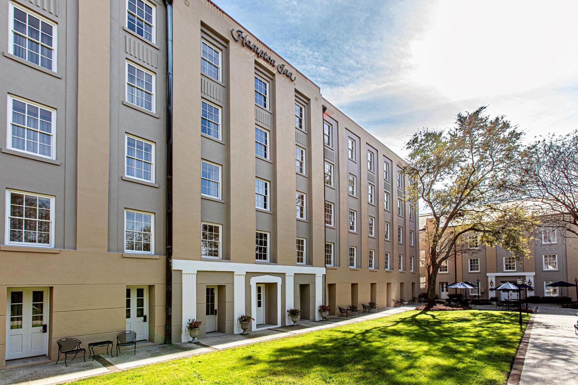 Hampton Inn Charleston-Historic District Экстерьер фото